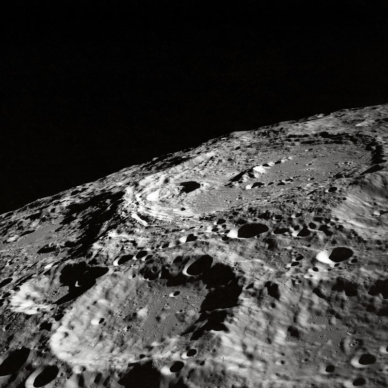 A la surface de la Lune (Photo : Unsplash).