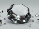 Des diamants.